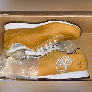 Timberland Tan Leather Shoes 9.5 Women’s